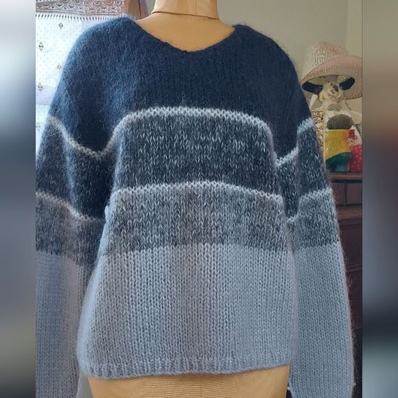 Beautiful Knit Sweater Handmade Knit NORDSTROM Size see measurements - Picture 2 of 13